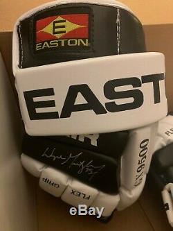 Wayne Gretzky Autographed Easton Gloves Upper Deck Authentic