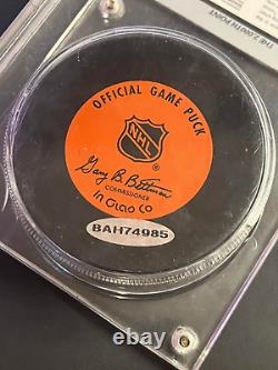 Wayne Gretzky Autographed Official Puck + Card Upper Deck LA Kings WOW