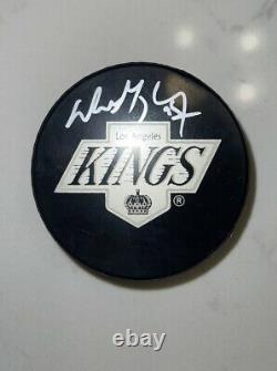 Wayne Gretzky Autographed Official puck UDA (Upper Deck Authenticated) Kings