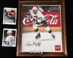 Wayne Gretzky Autographed Photo Includes 2 Upper deck 90/91 Cards In Mint