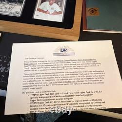 Wayne Gretzky Autographed Signature Series 299/1000 2 Autos In Wooden Box