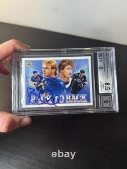 Wayne Gretzky & Brett Hull Dual Autograph 1992 Upper Deck #423 BGS 8.5 Auto 9