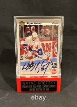 Wayne Gretzky Canada Cup Autographed Upper Deck 557/999 New in Glass Case