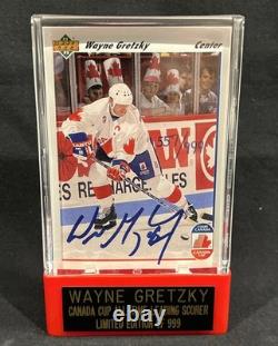Wayne Gretzky Canada Cup Autographed Upper Deck 557/999 New in Glass Case