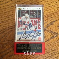 Wayne Gretzky Canada Cup Autographed Upper deck 740/999