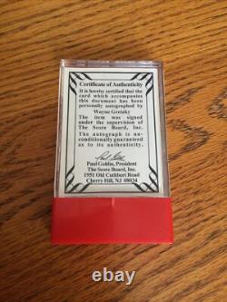 Wayne Gretzky Canada Cup Autographed Upper deck 740/999