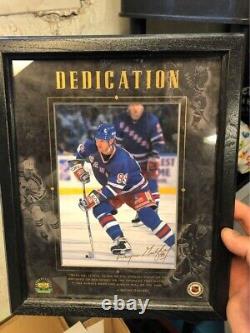 Wayne Gretzky Dedication by Upper Deck Collectibles 11 x 9 Signature Photo