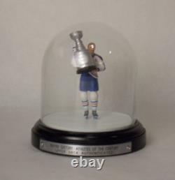 Wayne Gretzky Edmonton Oilers NHL Hockey UD Authentic Collectible Tribute 1999