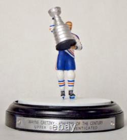 Wayne Gretzky Edmonton Oilers NHL Hockey UD Authentic Collectible Tribute 1999