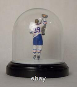 Wayne Gretzky Edmonton Oilers NHL Hockey UD Authentic Collectible Tribute 1999