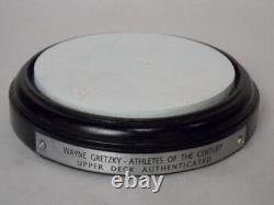 Wayne Gretzky Edmonton Oilers NHL Hockey UD Authentic Collectible Tribute 1999