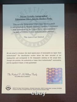 Wayne Gretzky Edmonton Oilers Signed Puck Upper Deck 40th Anniversary 34/40 RARE