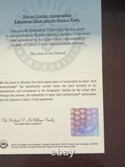 Wayne Gretzky Edmonton Oilers Signed Puck Upper Deck 40th Anniversary 34/40 RARE