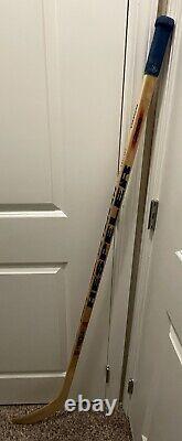 Wayne Gretzky Game Issued Upper Deck Signed Stick