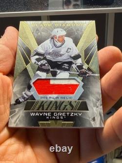 Wayne Gretzky Game-Used Titan Stick Relic /10 2025-26 Upper Deck Black Diamond