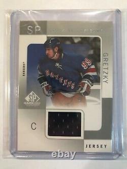 Wayne Gretzky Game Worn Relic 2000-01 SP Game Used Edition Tools of the Game #WG