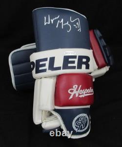 Wayne Gretzky HOF Signed Hespeler Game Model Hockey Gloves Upper Deck 195743