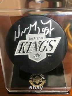 Wayne Gretzky / Jari Kurri LA Kings Autographed Hockey Puck Upper Deck