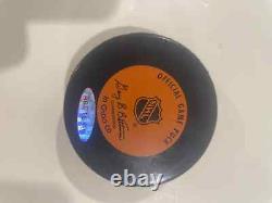 Wayne Gretzky Kings Signed Puck (Authenticated by Upper Deck)