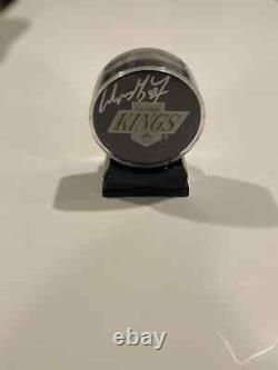 Wayne Gretzky Kings Signed Puck (Authenticated by Upper Deck)