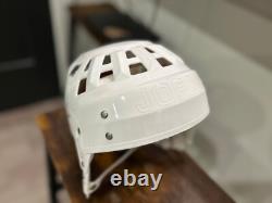 Wayne Gretzky LA Kings Upper Deck Authentic Signed Helmet