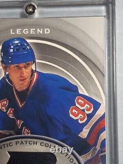 Wayne Gretzky Legend 2003 Trilogy Game Worn Jersey Patch Card NM-M Upper Deck
