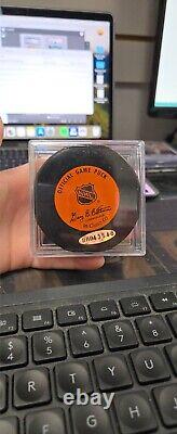Wayne Gretzky Los Angeles Kings Signed Hockey Puck AUTO Upper Deck COA