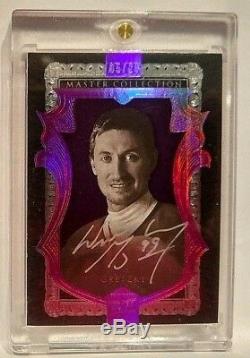 Wayne Gretzky Mini Auto Very Rare 2015-16 Upper Deck Champs Hockey