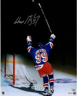 Wayne Gretzky New York Rangers Signed 16 x 20 Final Assist Photo Upper Deck