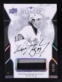 Wayne Gretzky ON-CARD autograph 2017-18 Upper Deck Splendor TWO-TONE patch /27
