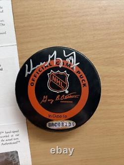 Wayne Gretzky Signed Autographed Puck Upper Deck COA Official Game Puck BAC08239