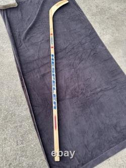 Wayne Gretzky Signed Hespeler 5500 Hockey Stick /399 Upper Deck Certified