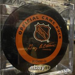 Wayne Gretzky Signed Hockey Puck Collection JSA Upper Deck GA WG Other CoA