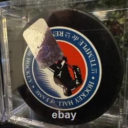 Wayne Gretzky Signed Hockey Puck Collection JSA Upper Deck GA WG Other CoA