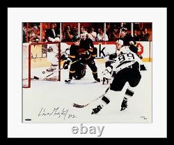 Wayne Gretzky Signed & Inscribed LE 16x20 Photo, NHL Goal Record. Upper Deck UDA