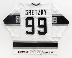 Wayne Gretzky Signed Los Angeles Kings 802 Captains Jersey UDA Upper Deck COA