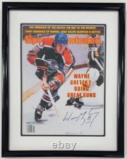 Wayne Gretzky Signed Sports Illustrated Cover, 2/15/1982. Upper Deck
