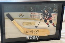 Wayne Gretzky Signed Stick Blade Shadowbox Display & Photo Upper Deck Coa /199