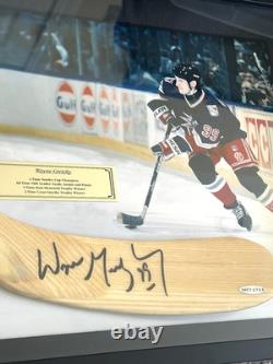 Wayne Gretzky Signed Stick Blade Shadowbox Display & Photo Upper Deck Coa /199