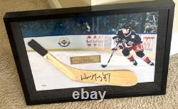 Wayne Gretzky Signed Stick Blade Shadowbox Display & Photo Upper Deck Coa /199