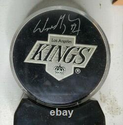 Wayne Gretzky Signed Upper Deck Authenticated Uda Official NHL Hockey Puck Kings