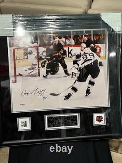 Wayne Gretzky Signed autograph LA Kings Photo, Upper Deck Authenticated