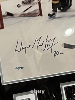 Wayne Gretzky Signed autograph LA Kings Photo, Upper Deck Authenticated