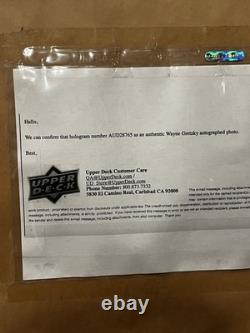 Wayne Gretzky Signed autograph LA Kings Photo, Upper Deck Authenticated