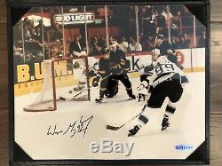Wayne Gretzky Upper Deck Authenticated AUTO 802 Goal 8x10 Photo! LA Kings