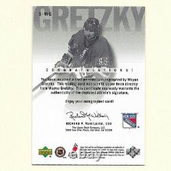 Wayne Gretzky Upper Deck Autographed Signs of Greatness Card -154/250
