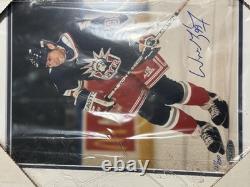 Wayne Gretzky Upper Deck UDA Autographed 8x10 /250